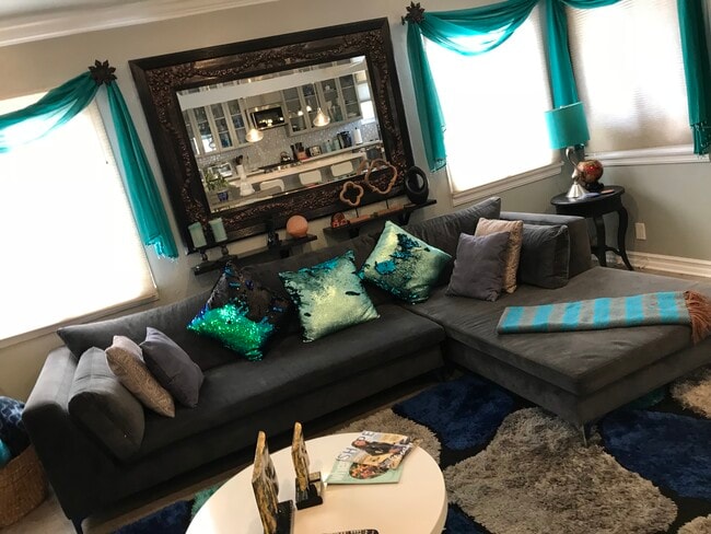 House comes fully equipped and furnished. - 3822 Berryman Ave