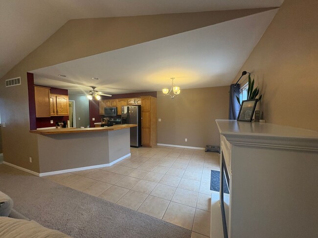 Building Photo - Spacious west side 3 Bedroom, 2 Bath home, close to Ft. Riley!