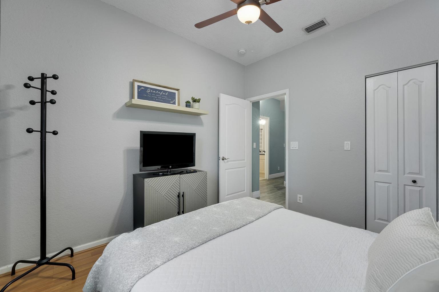 Building Photo - 5959 Durango Dr