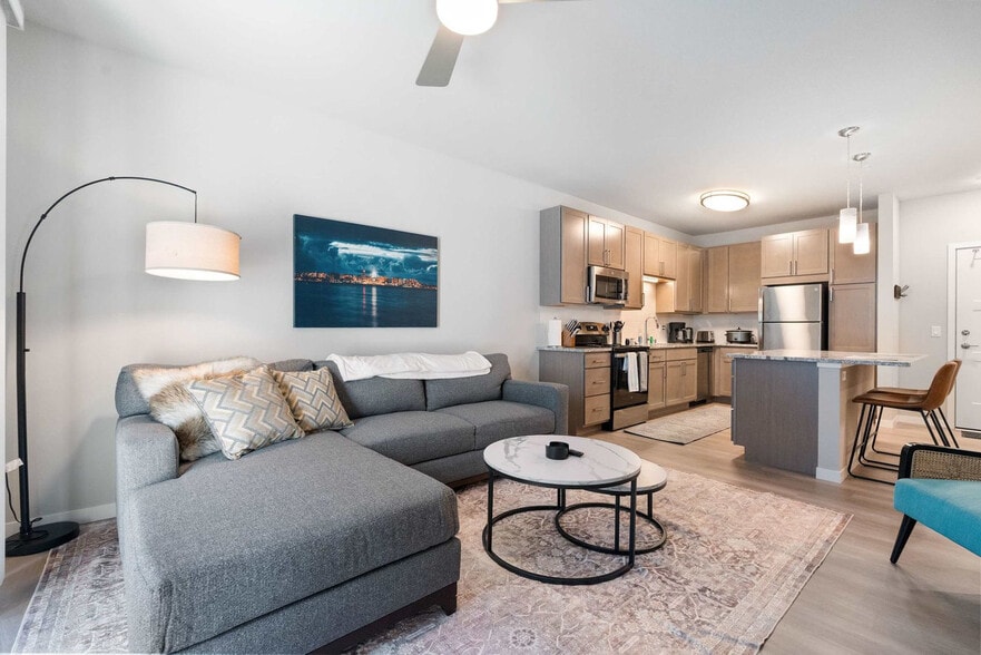 Building Photo - 601 Sand Pearl Ln