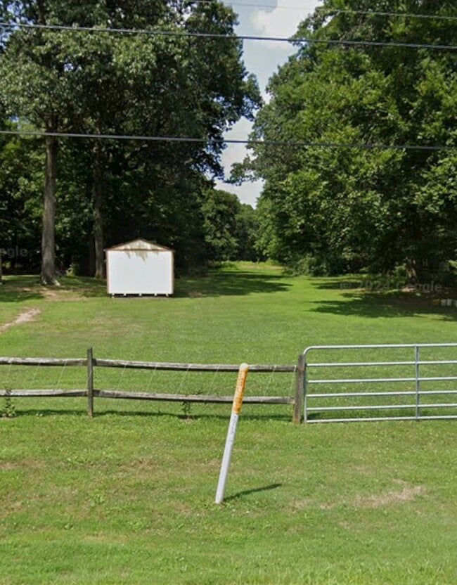 Building Photo - 1121 Nemeth Rd