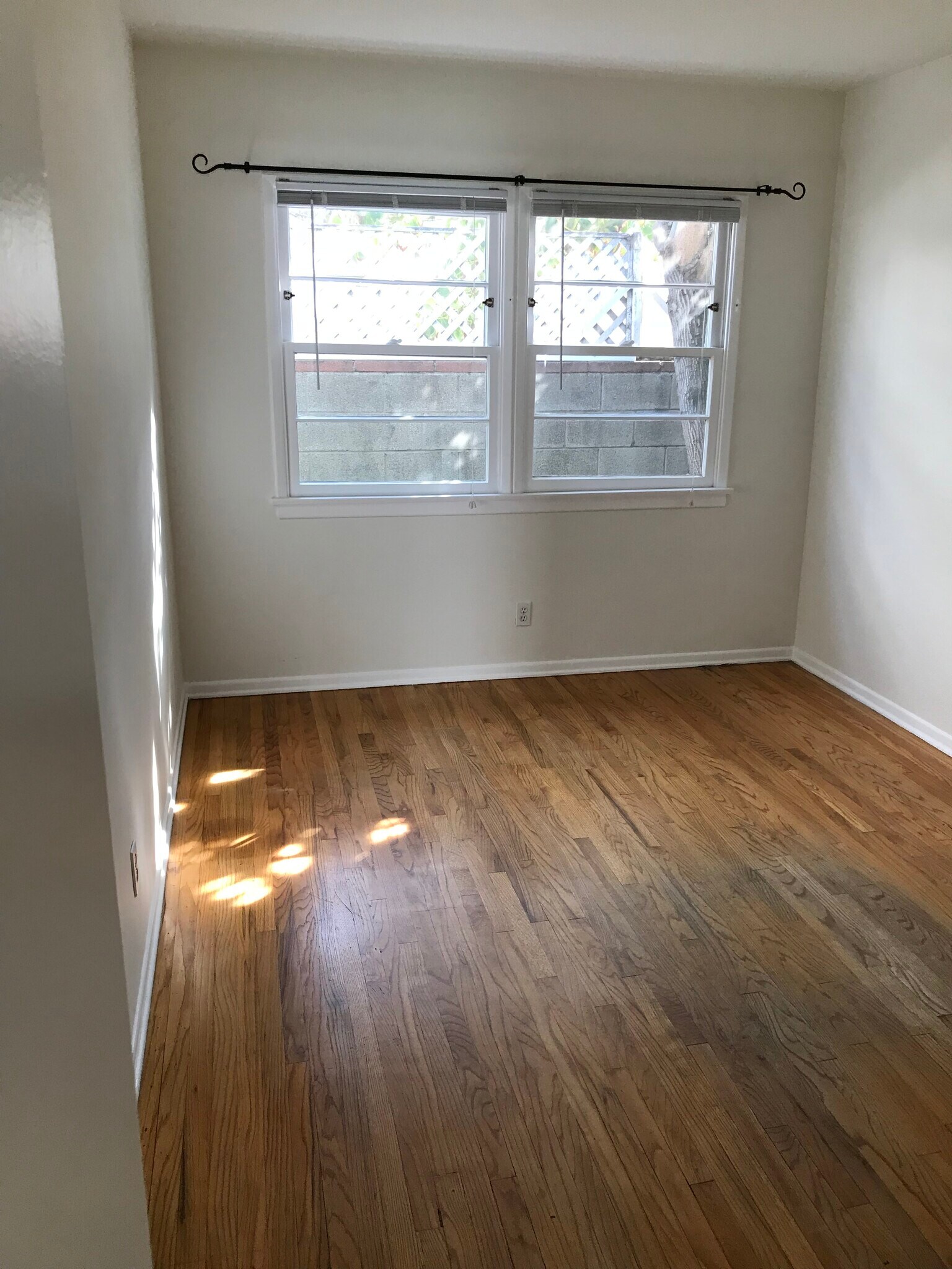 Building Photo - 2019 19th St