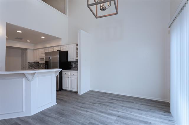 Building Photo - 7450 Holly Hill Dr