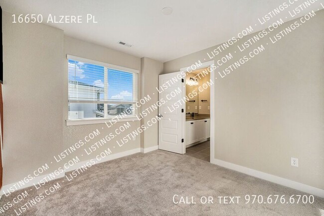 Building Photo - Beautifully Finished Townhome in Parker!