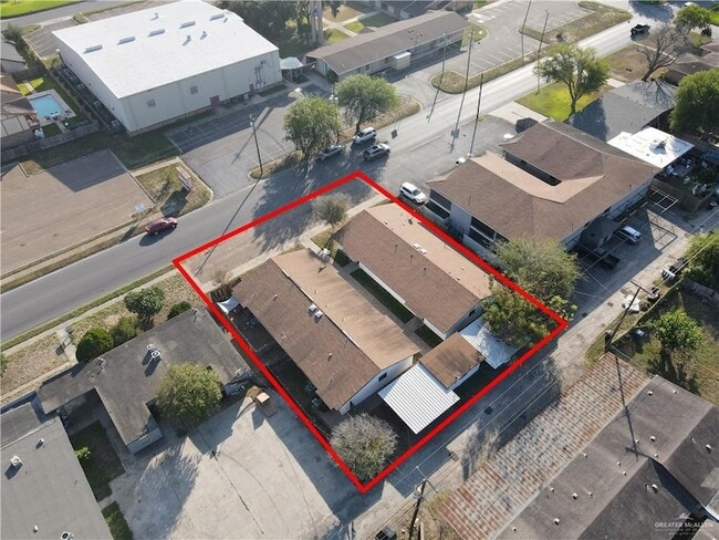 Building Photo - 1104 Fern Ave