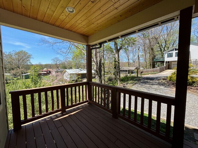 Building Photo - East AVL - JAG 2018 Green Built Custom Home