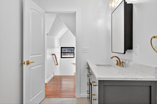 Building Photo - 167 Harrison Ave