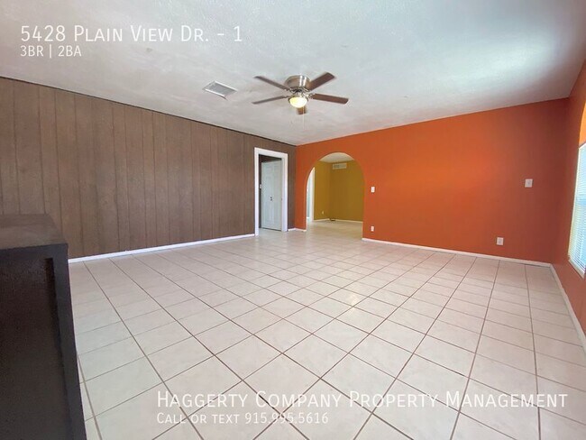 Building Photo - Northeast El Paso 3 Bed Refrig A/C