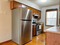 Building Photo - $1,750 | 3 Bedroom, 2 Bathroom | Duplex | ...