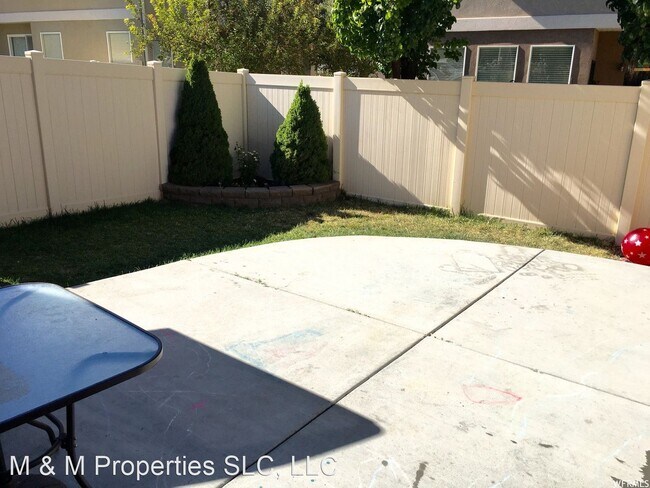 Building Photo - 3928 Serenity View Dr