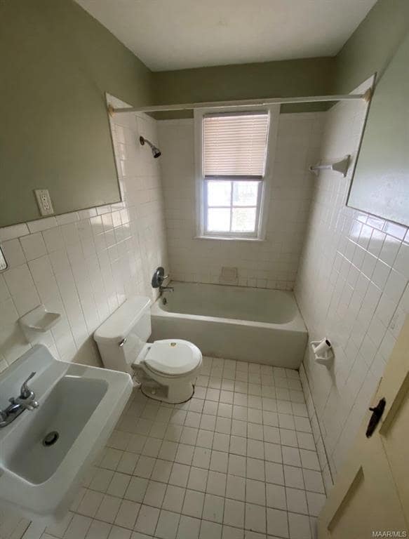 Building Photo - 508 Glenmore Rd