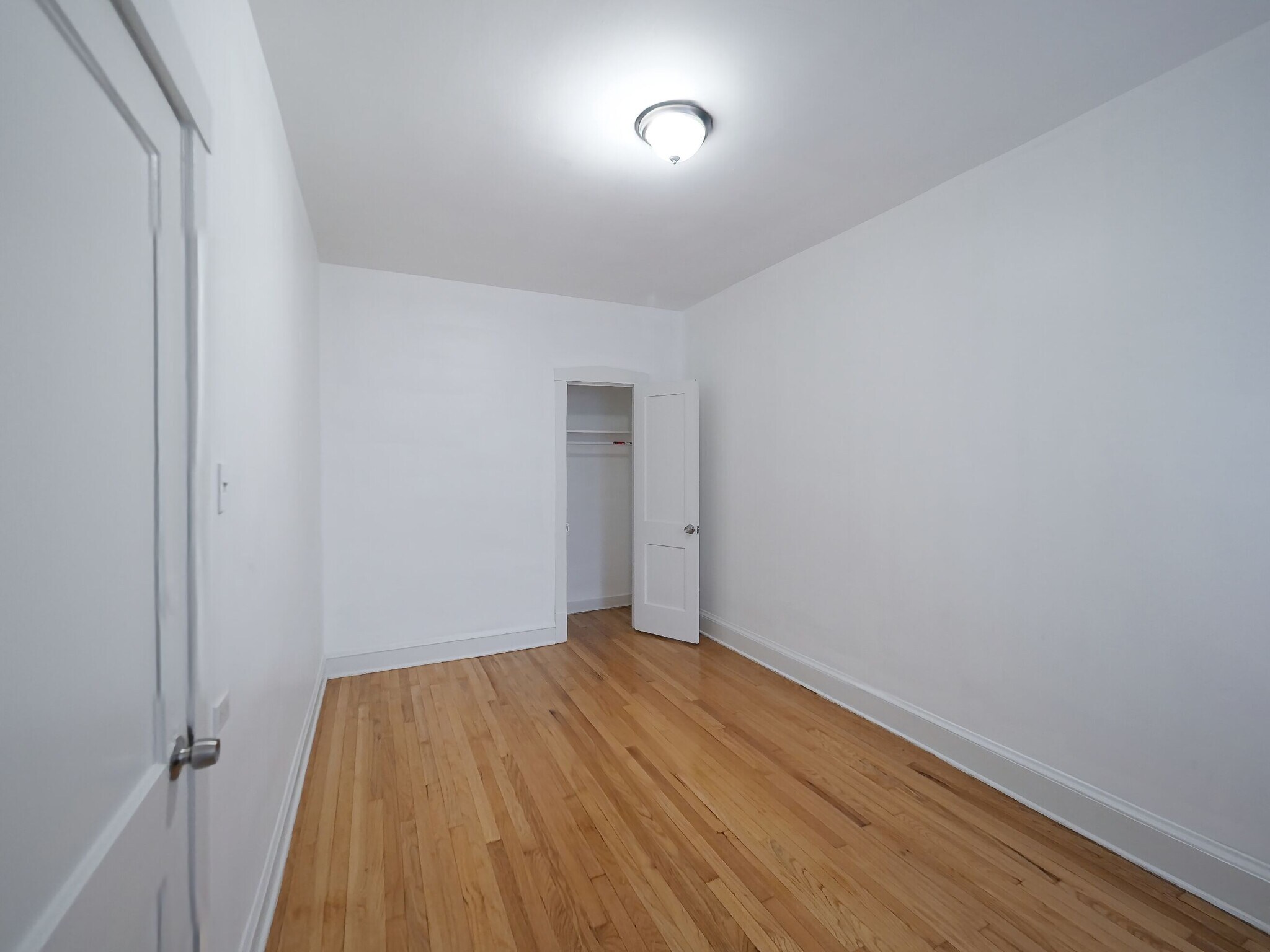 Building Photo - 5004 W Armitage Ave