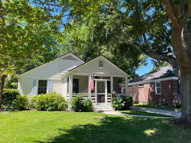 Building Photo - Charming Home in Great Location- West Ashley