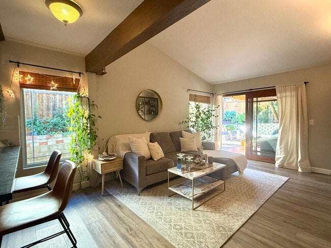 Building Photo - Ranch Style Home in Rancho Pondarosa Community