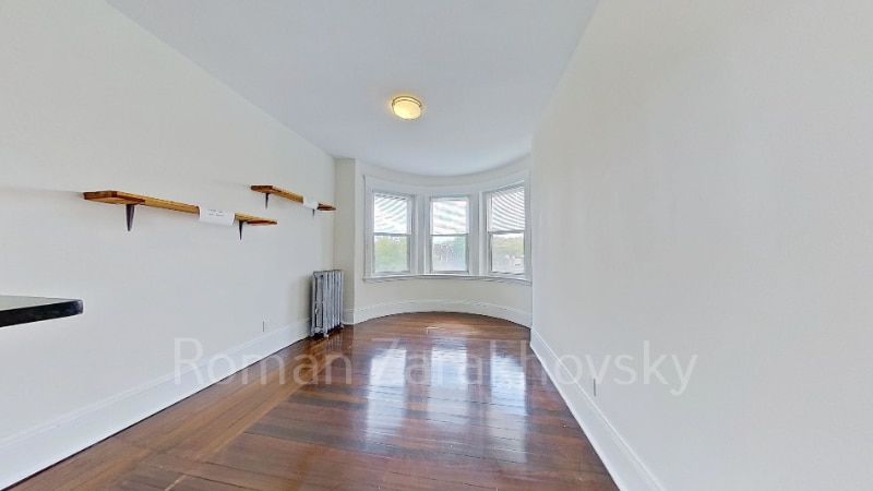 Building Photo - 71 Brighton Ave