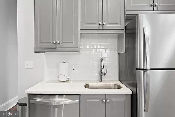 Building Photo - 113 N Patrick St