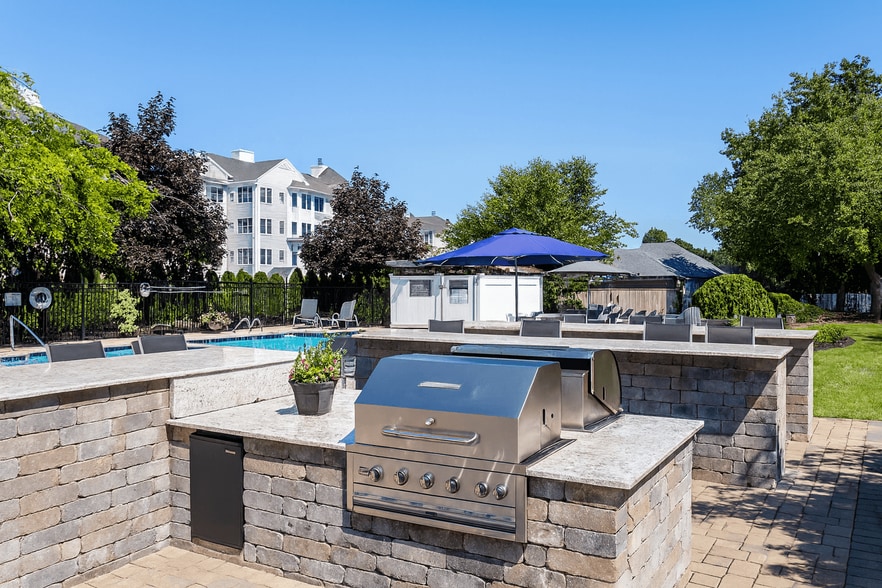 Building Photo - 791 Tremont St