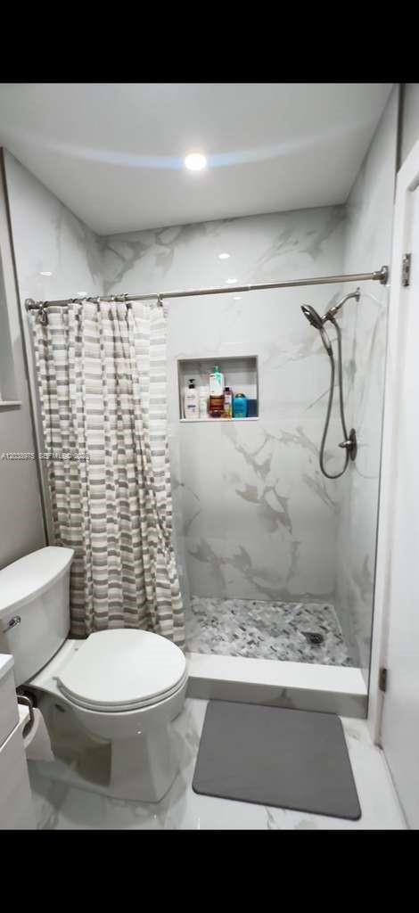 Building Photo - 9132 SW 148th Ct