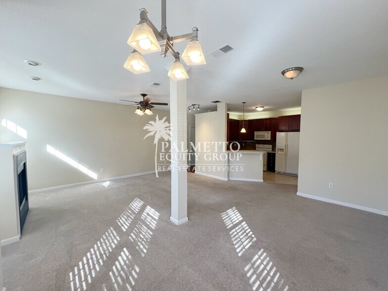 Building Photo - 3001 Greystone Point