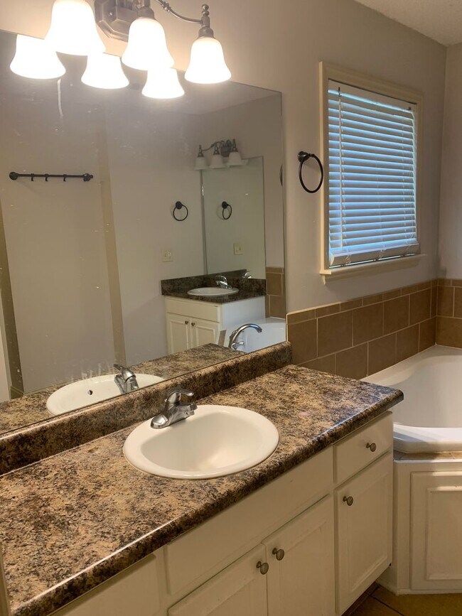 Building Photo - New Rental Listing- Lee County, GA