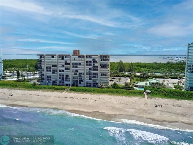 Building Photo - 9940 S Ocean Dr