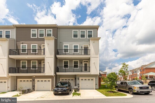 Building Photo - 7916a Potter Pl