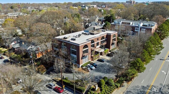 Building Photo - 790 North Avenue NE
