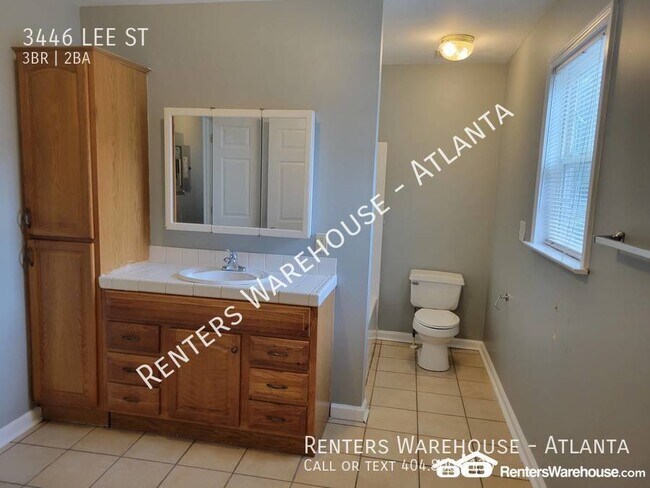 Building Photo - Charming 3 Bedroom near Airport and Virgin...