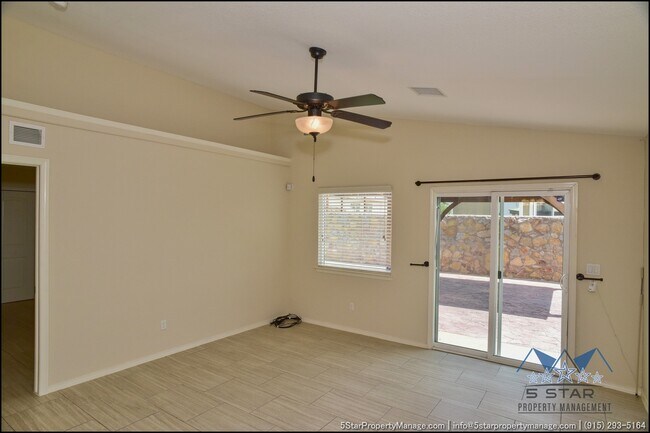 Building Photo - 14920 Tim Hardaway
