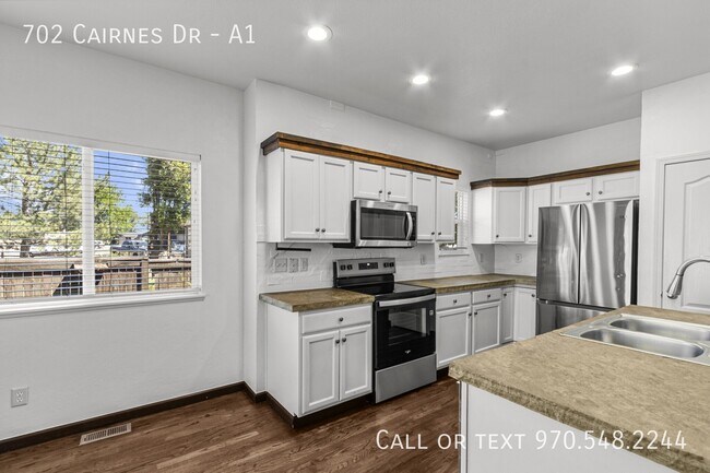 Building Photo - 702 Cairnes Dr
