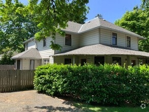 Building Photo - 1 Bedroom in Midtown