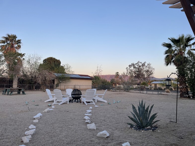 Building Photo - 6707 Palo Verde Ave