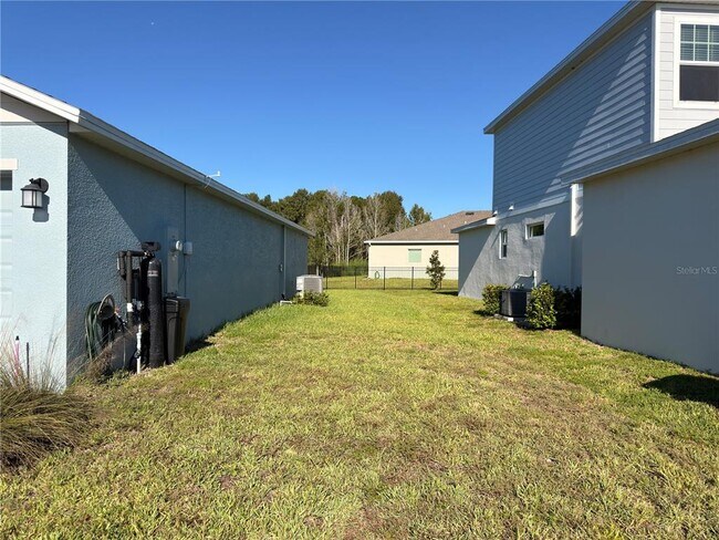 Building Photo - 5407 Lewisham Dr