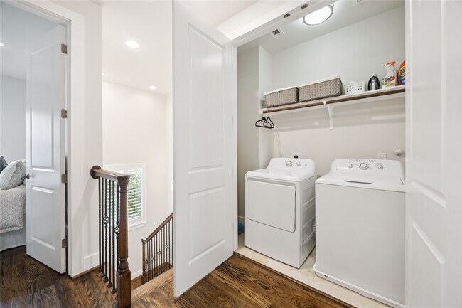 Building Photo - 4721 Banning Dr