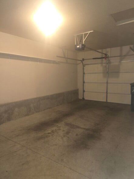 Building Photo - 772 Glen Ct