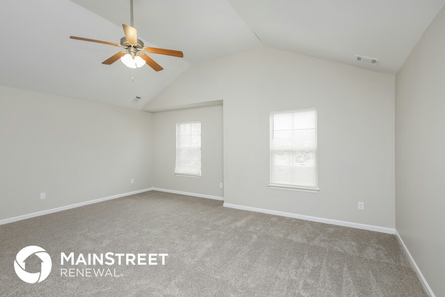Building Photo - 842 Whitfield Oak Way NE