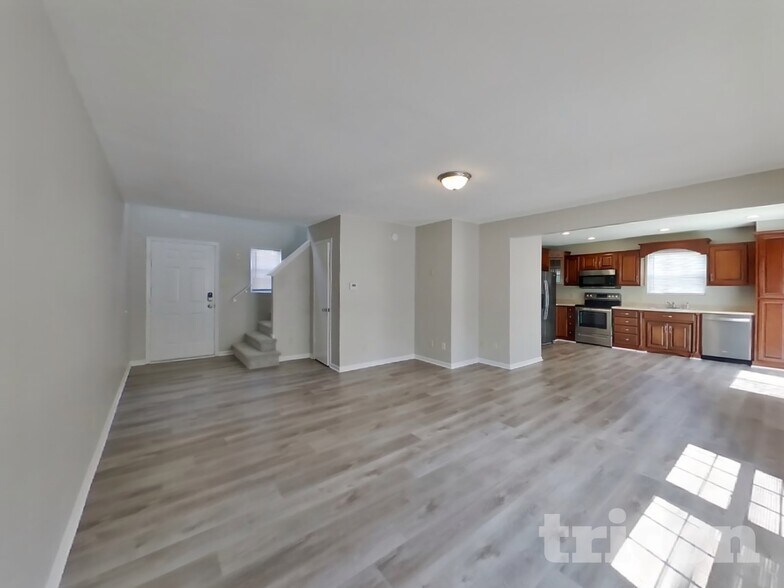 Building Photo - 7629 Mansfield Way