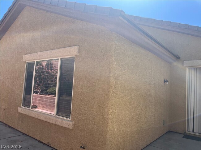 Building Photo - 10922 Moonbeam Glow Ln