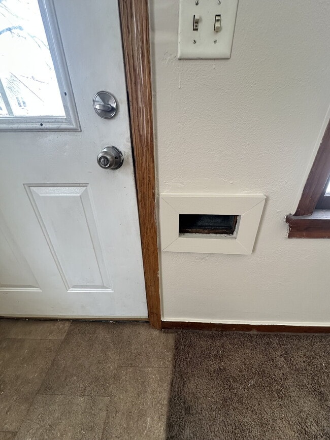 Building Photo - 857 9th St