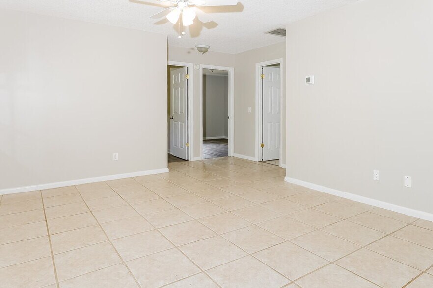 Building Photo - 1211 SE Sea Oat Ln