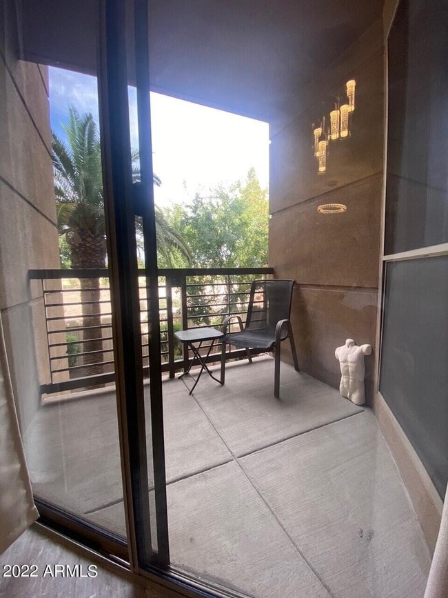 Building Photo - 1701 E Colter St