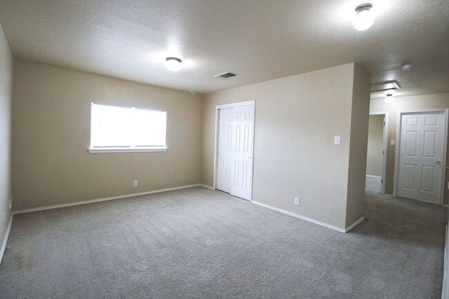 Building Photo - 126 Hallie Pass