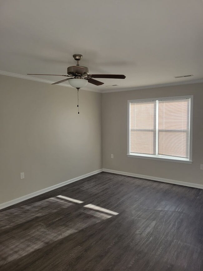 Building Photo - 247 Boyington Pl Rd