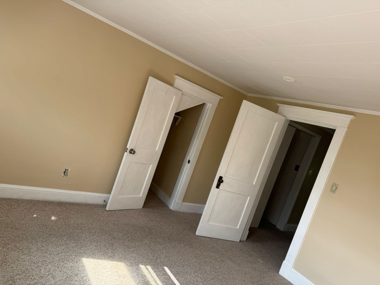 Door to bedroom and closet - 4308 Ridge Rd