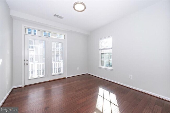Building Photo - 5059 Small Gains Wy