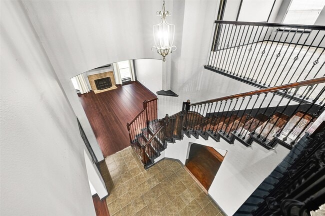 Building Photo - 8514 Discus Dr