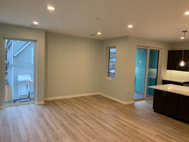 Building Photo - 2451 Thurman Ave