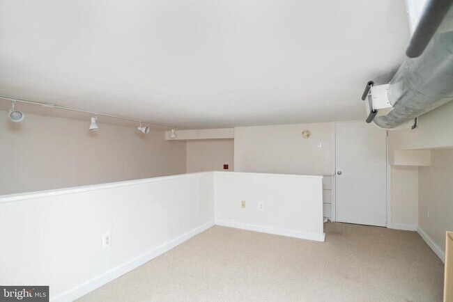 Building Photo - 1035 Spruce St