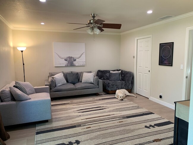 Building Photo - GORGEOUS 3/2.5 Bath Remodeled Home with Stunning Views in Alpine