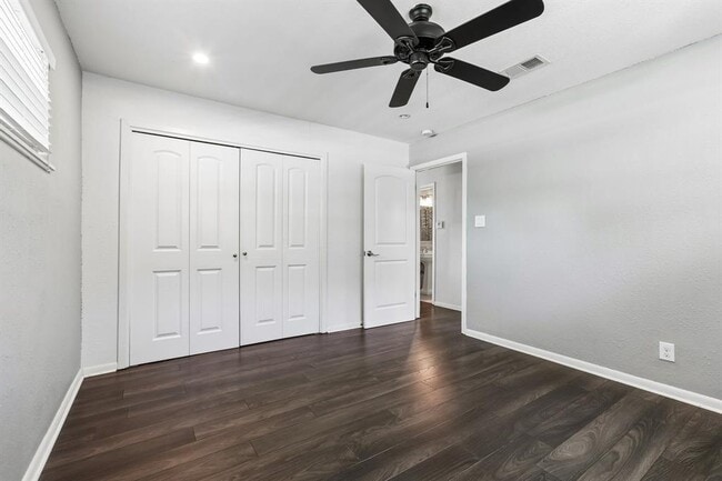 Building Photo - 4523 Avenue H